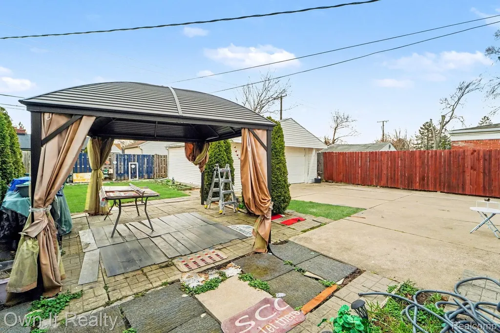 1647 Stewart Avenue Lincoln Park City MI 48146