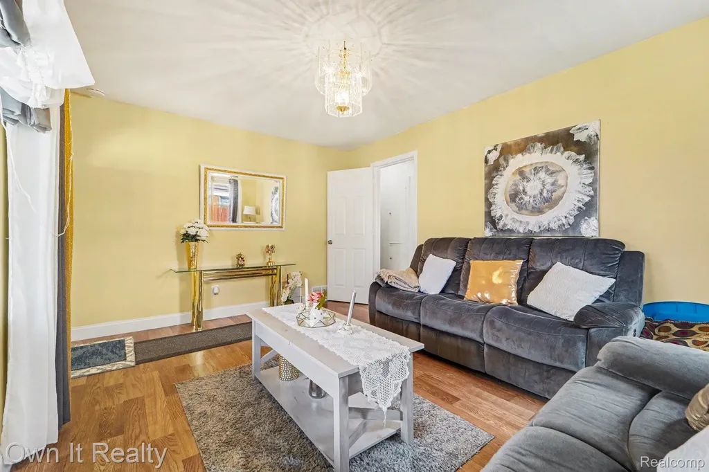 1647 Stewart Avenue Lincoln Park City MI 48146