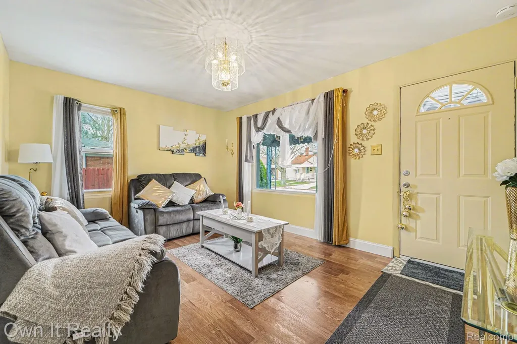 1647 Stewart Avenue Lincoln Park City MI 48146