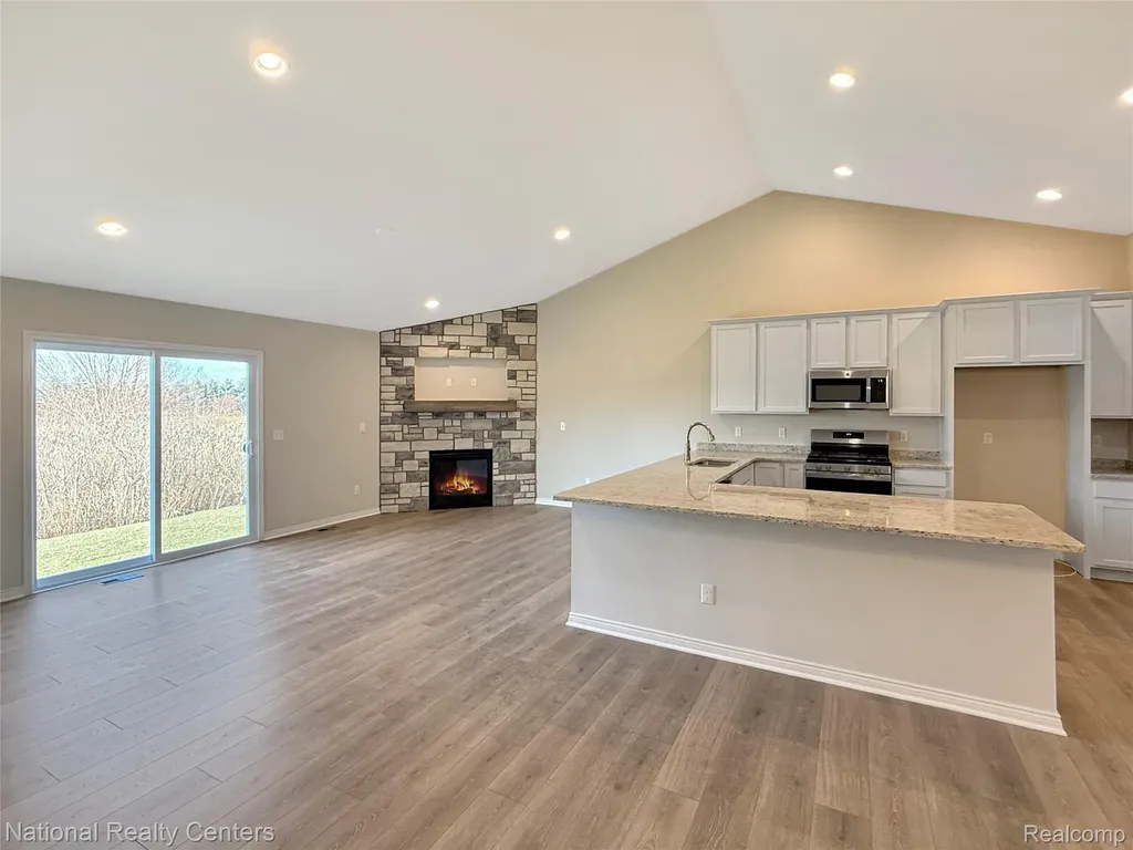 360 Devonshire Drive Lapeer City MI 48446
