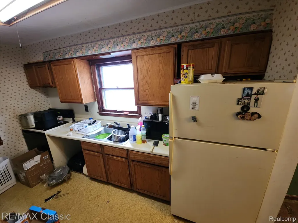 643 E Kennett Road Pontiac City MI 48340