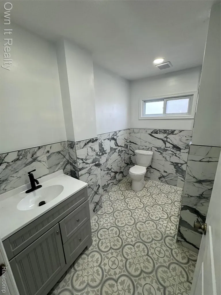 6004 Monroe Boulevard Taylor City MI 48180