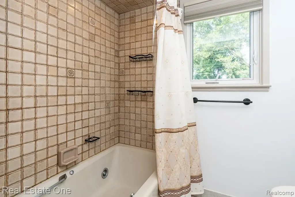 53081 Scenic Drive Shelby Charter Township MI 48316