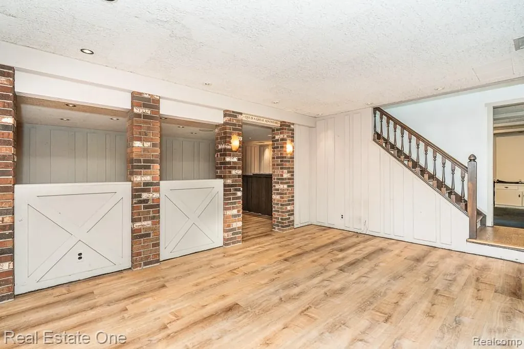 53081 Scenic Drive Shelby Charter Township MI 48316
