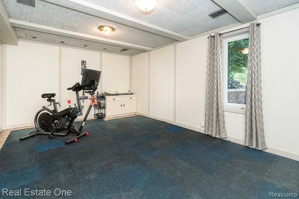 53081 Scenic Drive Shelby Charter Township MI 48316