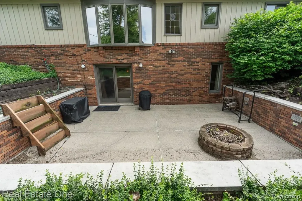 53081 Scenic Drive Shelby Charter Township MI 48316