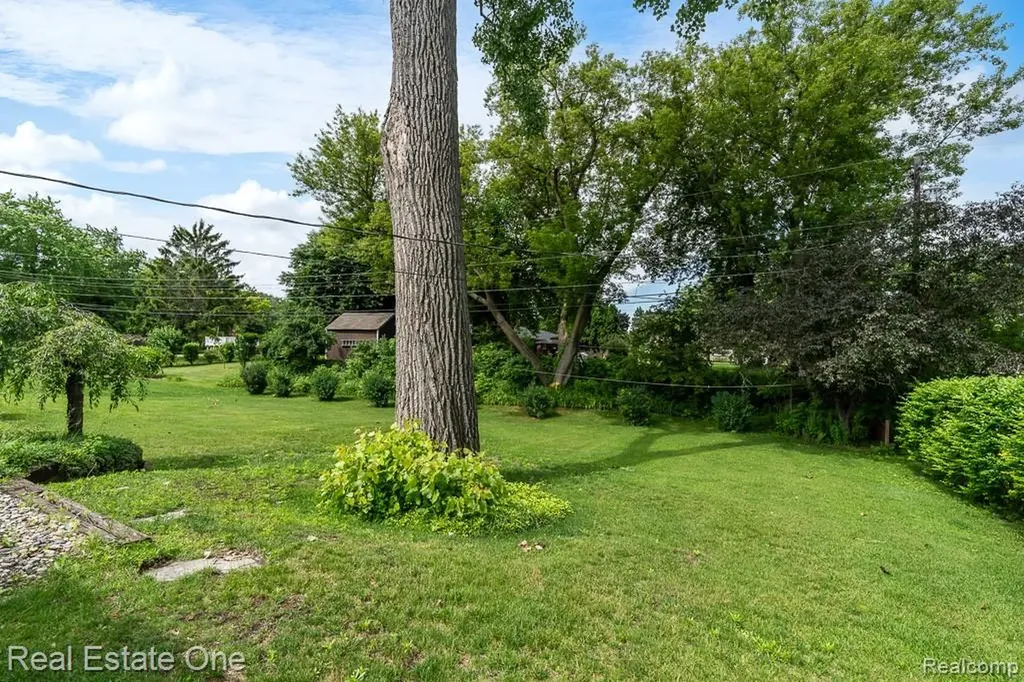 53081 Scenic Drive Shelby Charter Township MI 48316