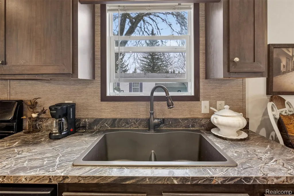 4567 Ashwood Kochville Township MI 48603