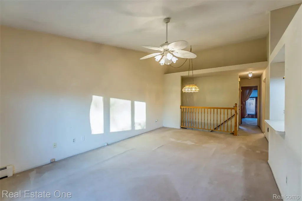 25104 Hamilton Court South Lyon City MI 48178