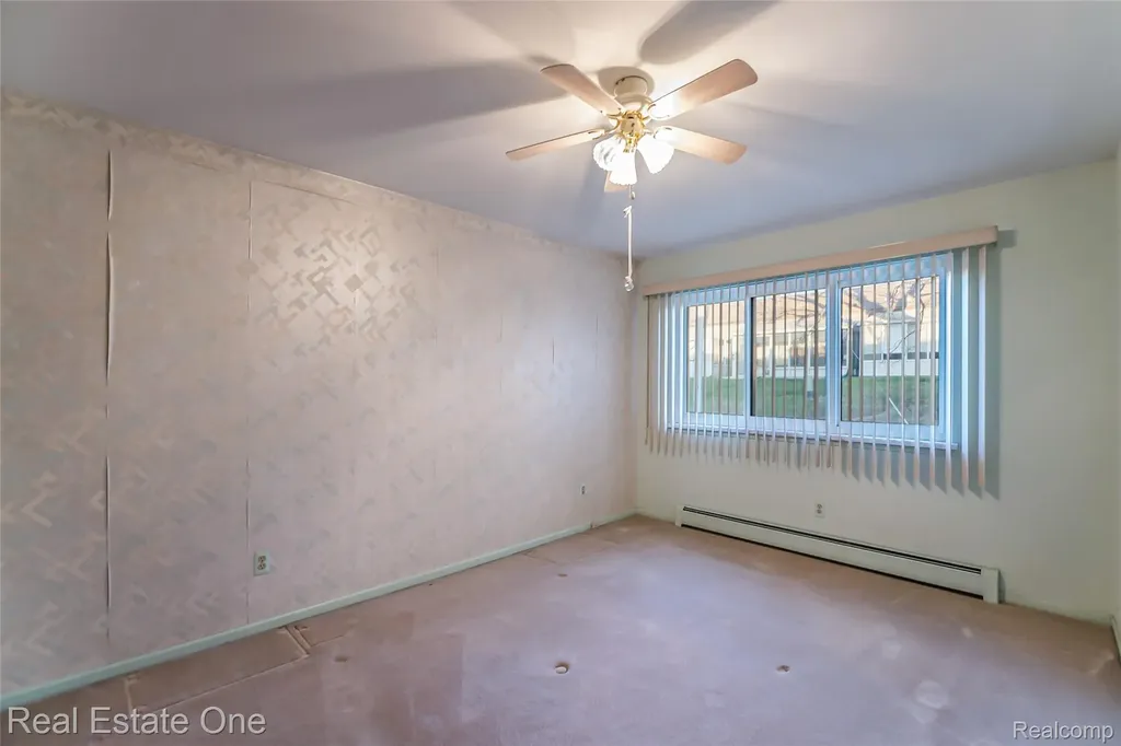 25104 Hamilton Court South Lyon City MI 48178