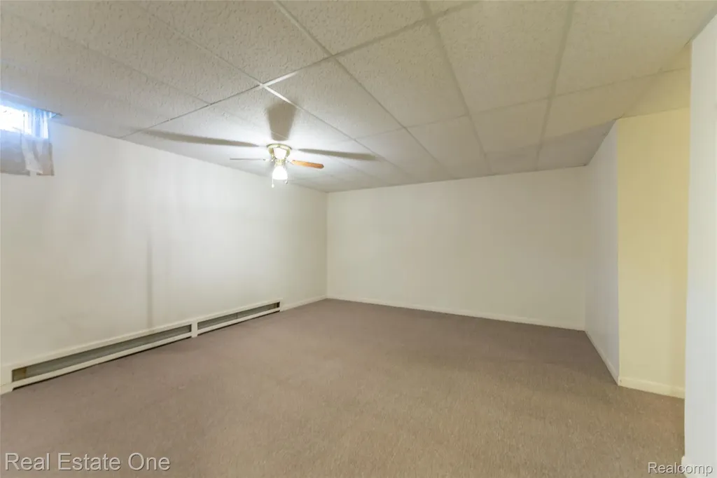 25104 Hamilton Court South Lyon City MI 48178