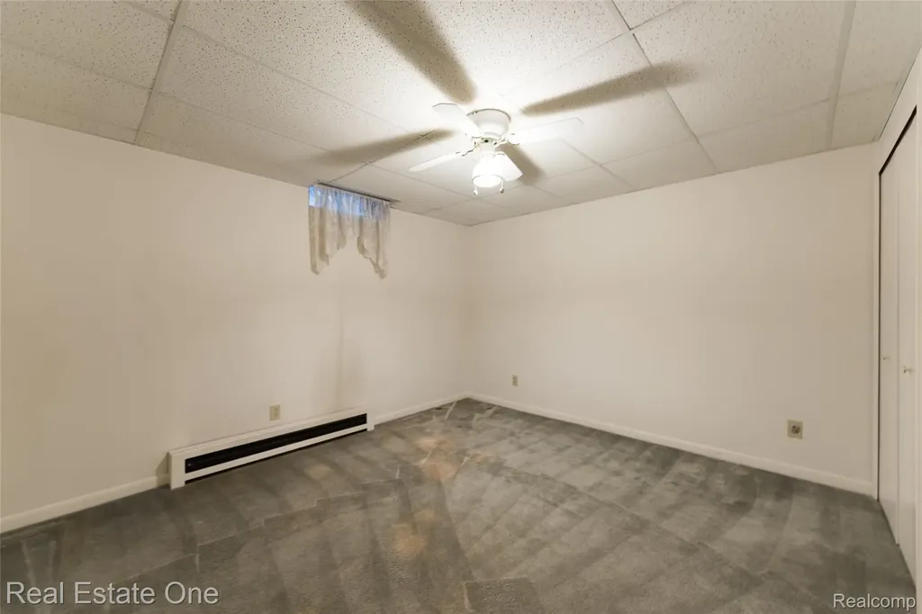 25104 Hamilton Court South Lyon City MI 48178