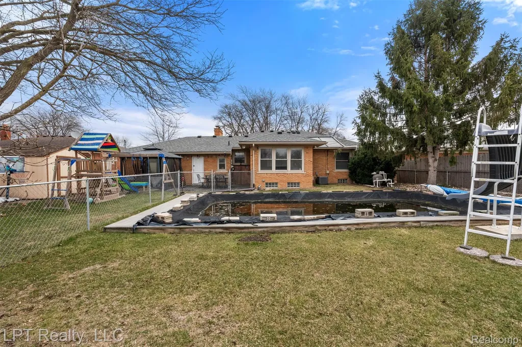30605 Champine Street St. Clair Shores City MI 48082