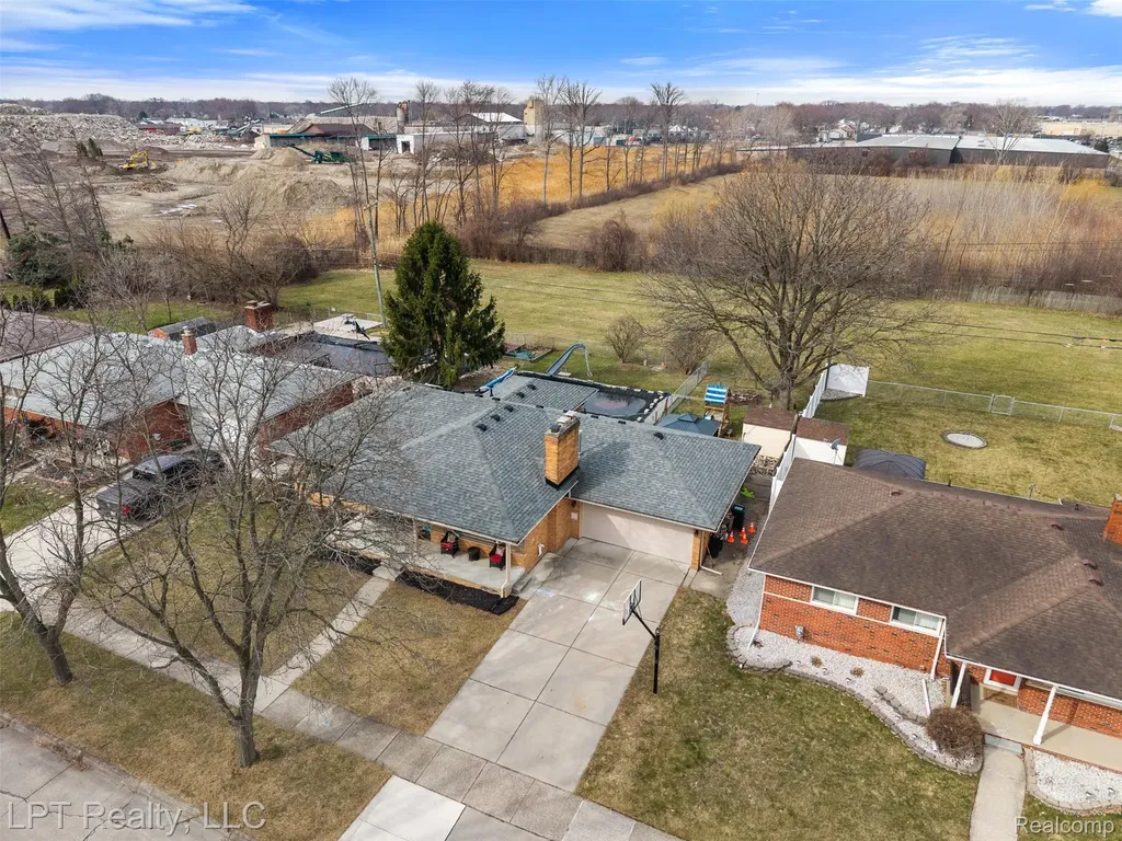 30605 Champine Street St. Clair Shores City MI 48082