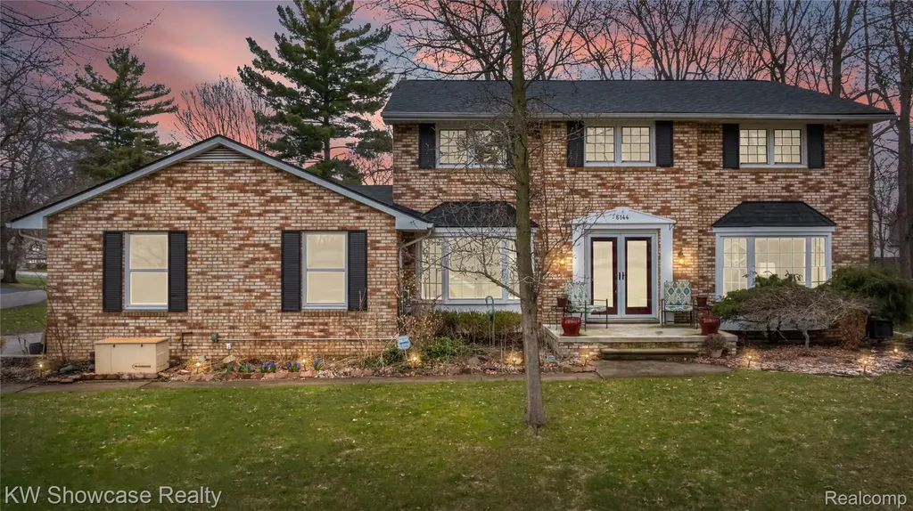6144 Venice Drive Commerce Charter Township MI 48382