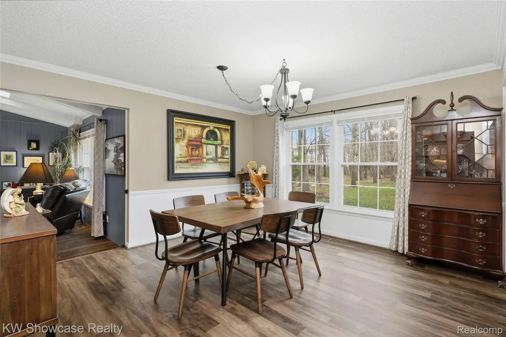 6144 Venice Drive Commerce Charter Township MI 48382