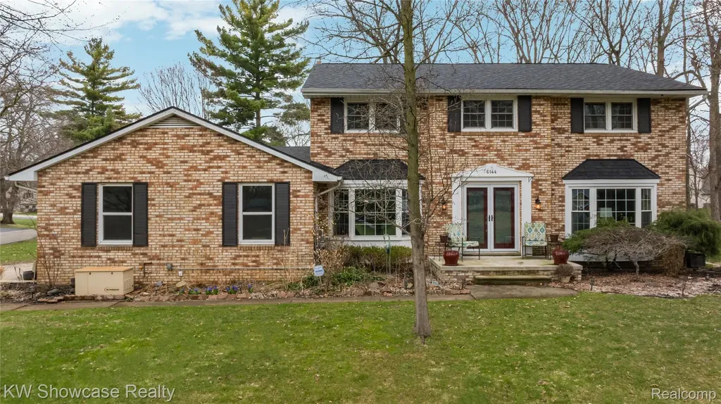 6144 Venice Drive Commerce Charter Township MI 48382