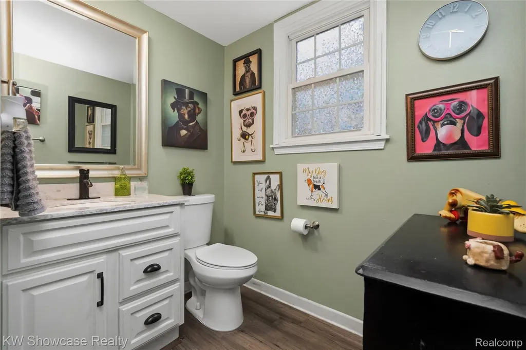 6144 Venice Drive Commerce Charter Township MI 48382