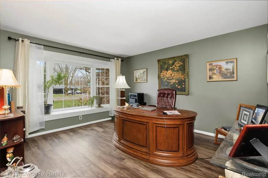 6144 Venice Drive Commerce Charter Township MI 48382