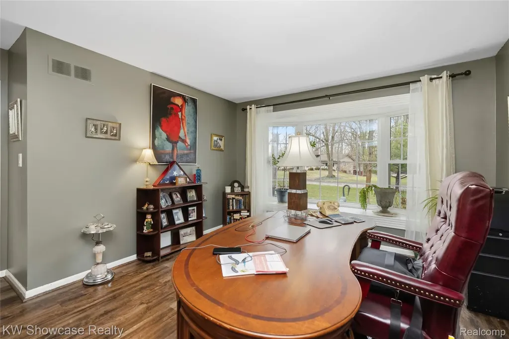6144 Venice Drive Commerce Charter Township MI 48382
