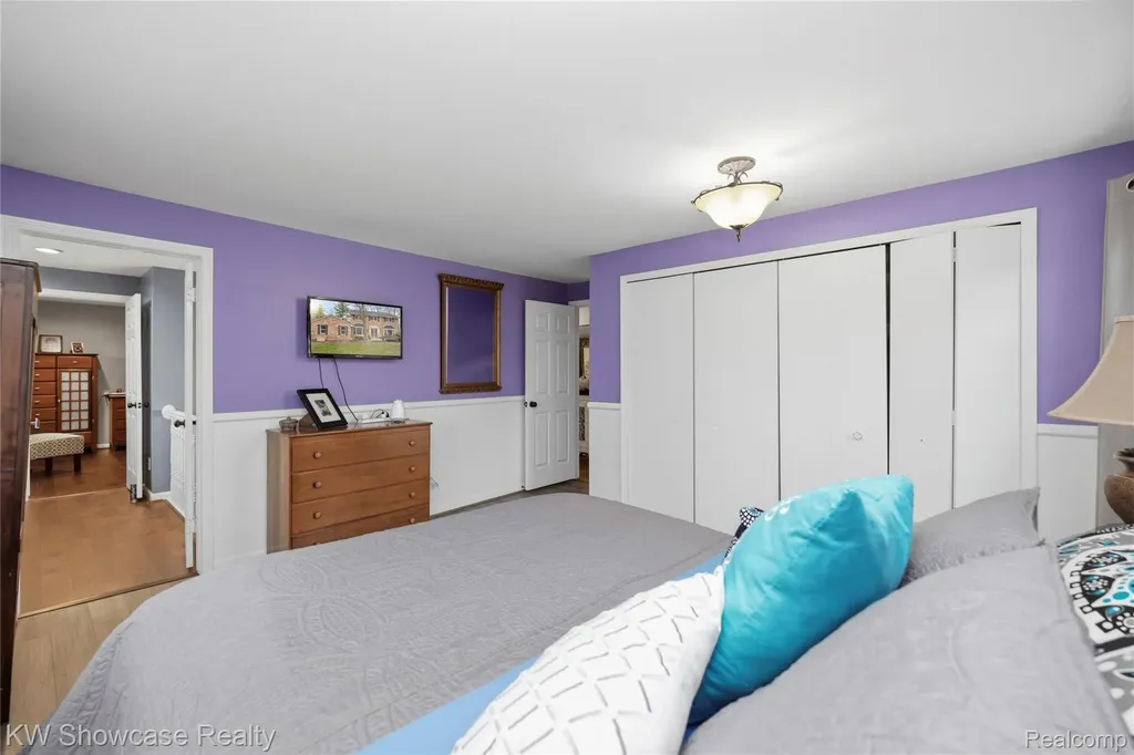 6144 Venice Drive Commerce Charter Township MI 48382