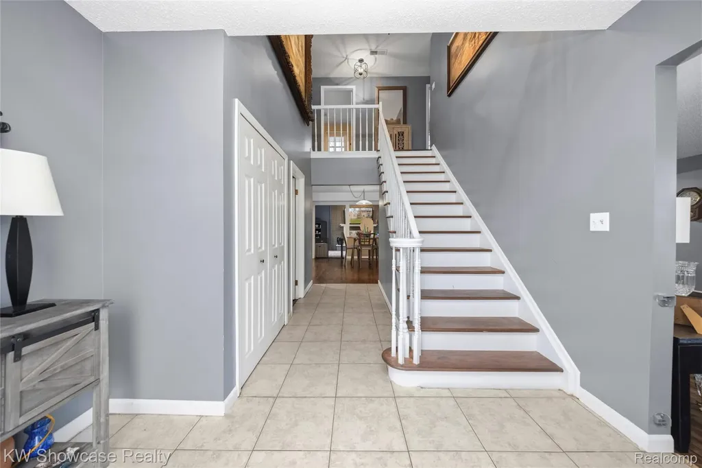 6144 Venice Drive Commerce Charter Township MI 48382