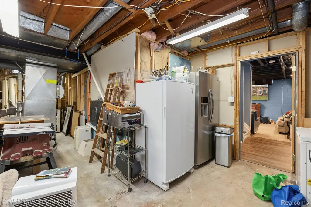 6144 Venice Drive Commerce Charter Township MI 48382