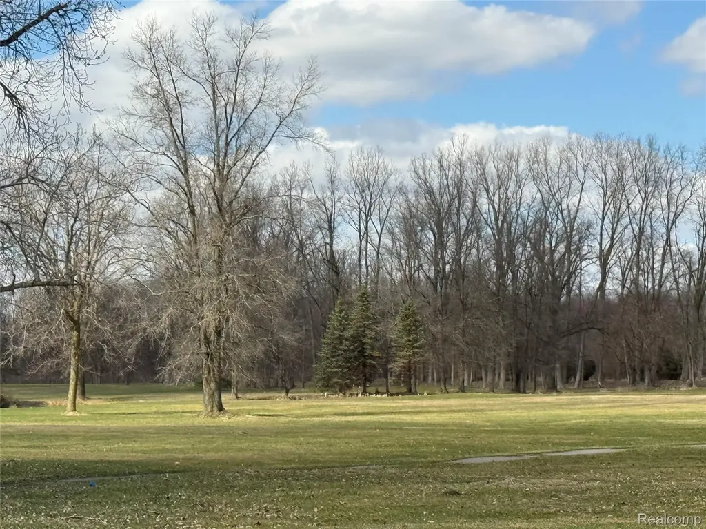 12915 Sumpter Road Exeter Township MI 48117