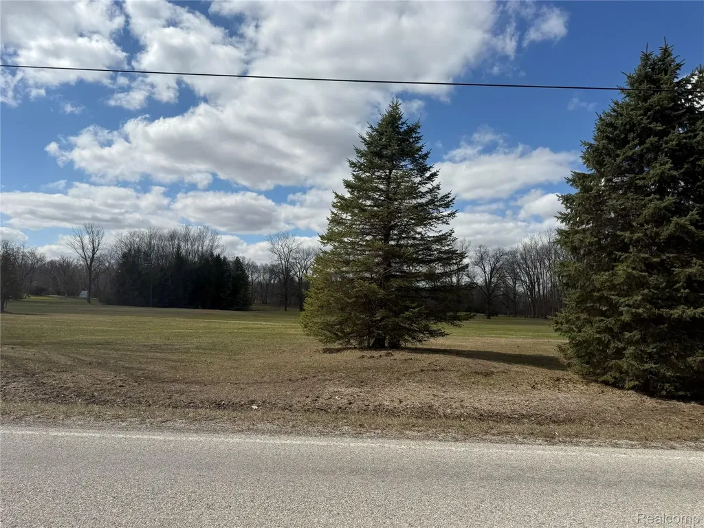 12915 Sumpter Road Exeter Township MI 48117