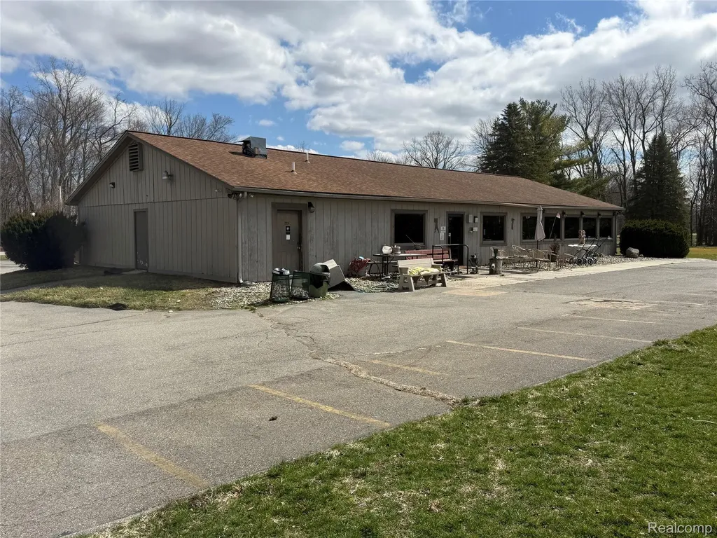 12915 Sumpter Road Exeter Township MI 48117