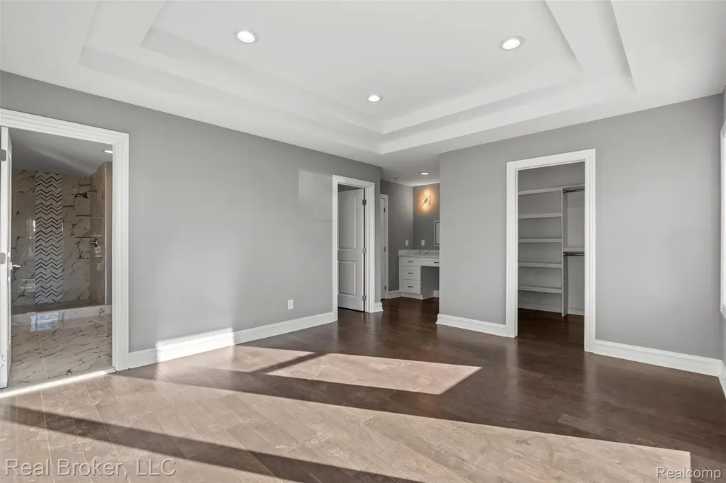 38165 Cherry Lane Harrison Charter Township MI 48045