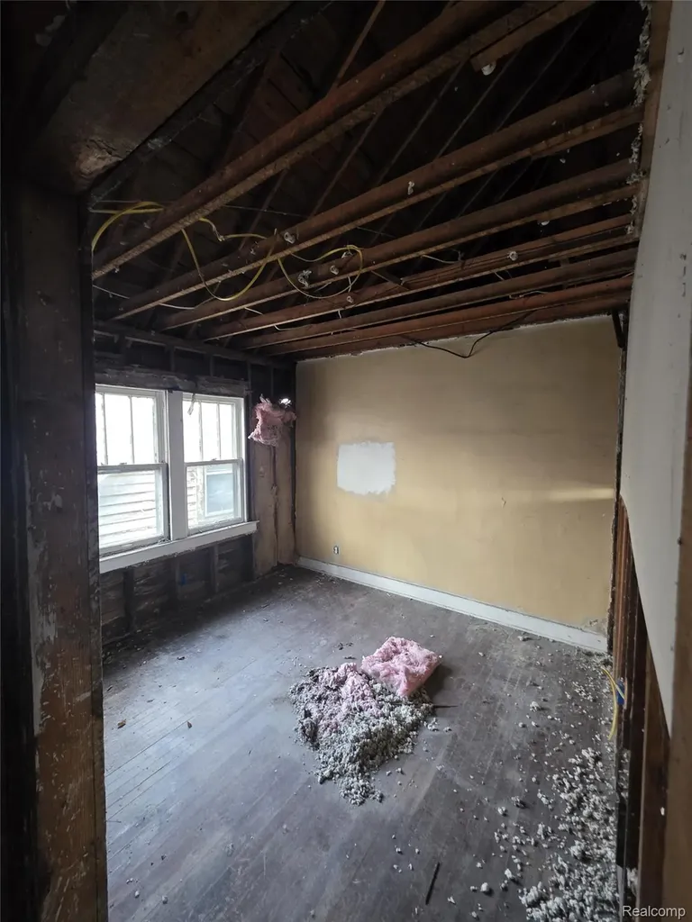 2575 Ashland Street Detroit City MI 48215