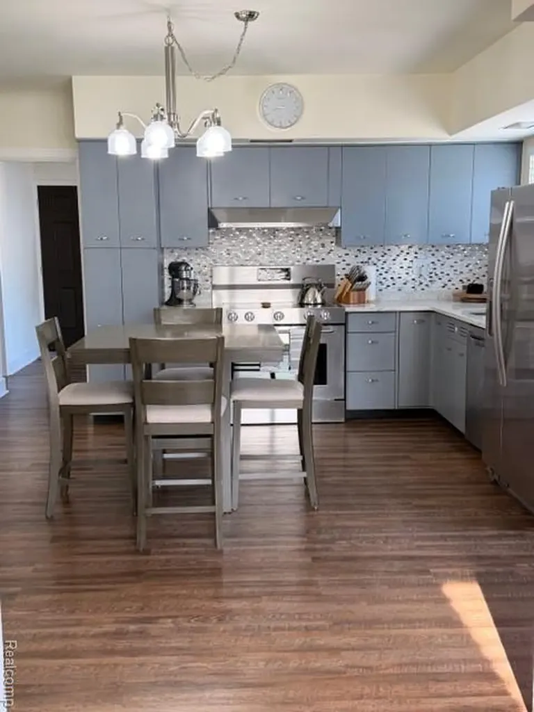38850 Pardee Street Harrison Charter Township MI 48045