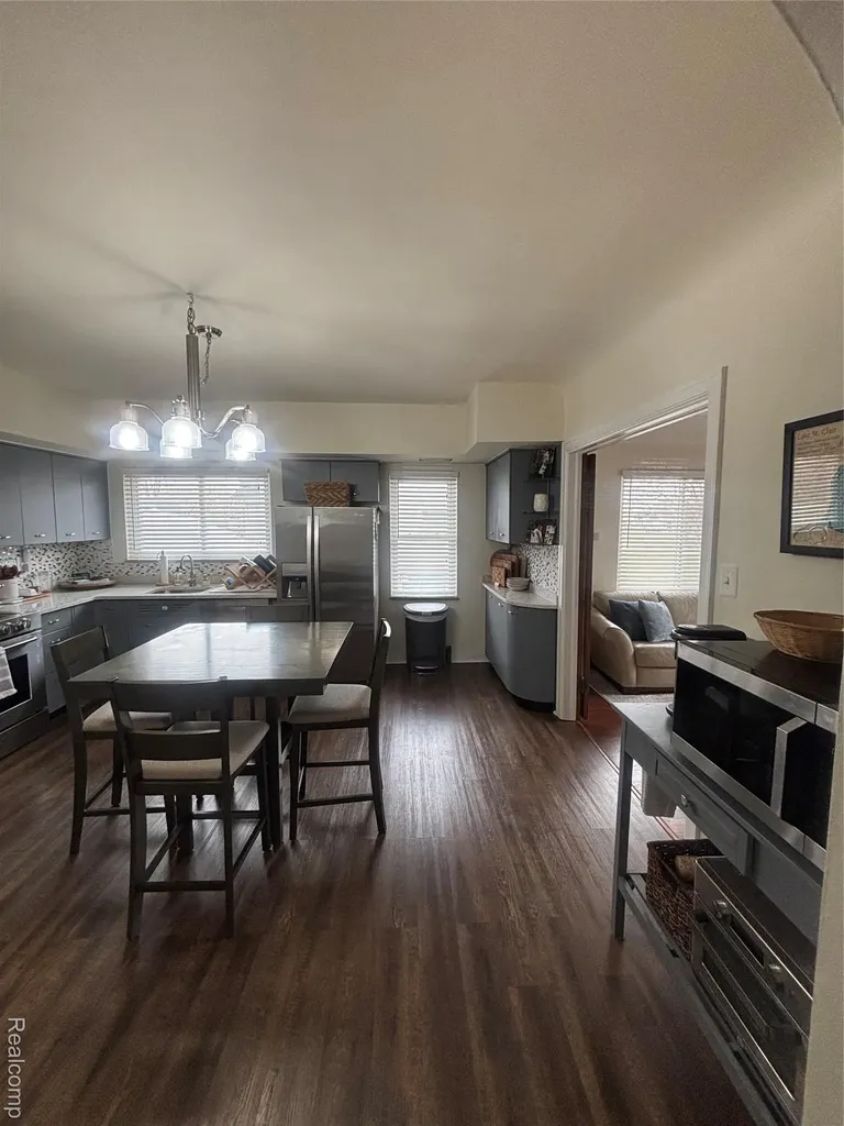 38850 Pardee Street Harrison Charter Township MI 48045