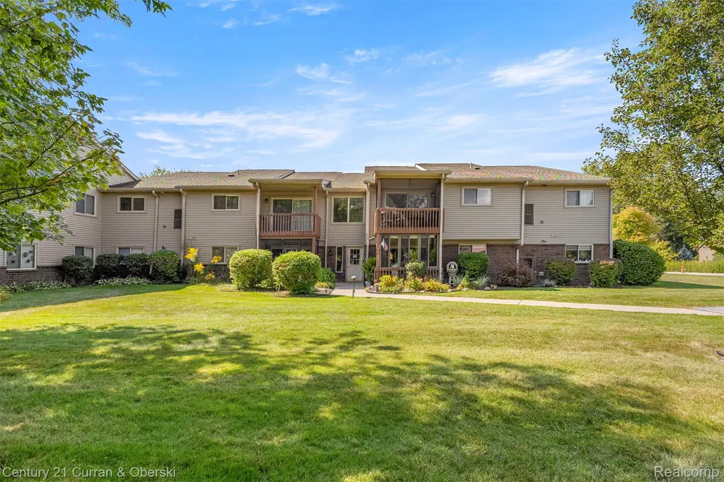 10161 Nancys Boulevard Grosse Ile Township MI 48138