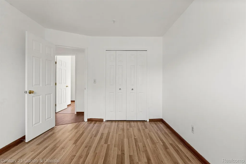 10161 Nancys Boulevard Grosse Ile Township MI 48138