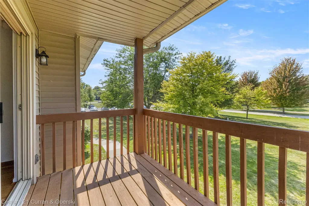 10161 Nancys Boulevard Grosse Ile Township MI 48138