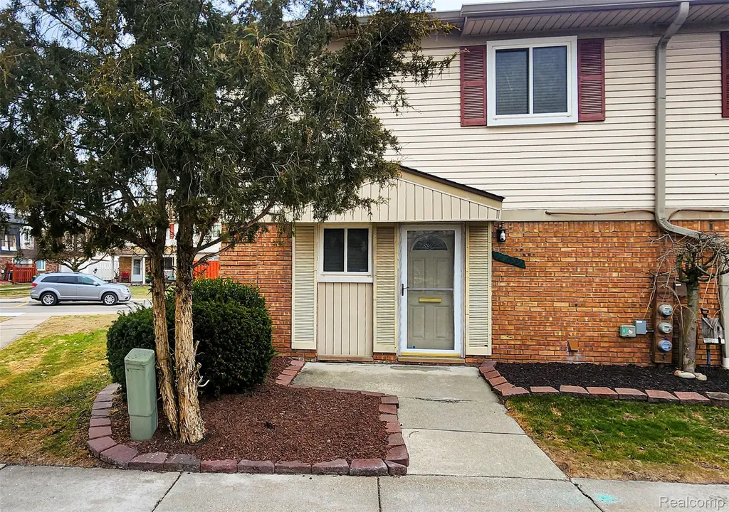 15699 Dupage Boulevard Taylor City MI 48180