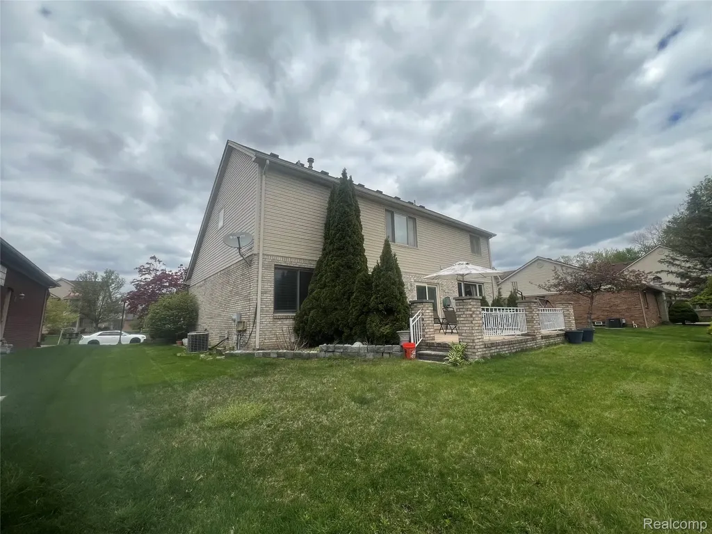21589 Hunter Circle S Taylor City MI 48180
