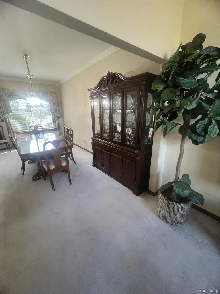 21589 Hunter Circle S Taylor City MI 48180