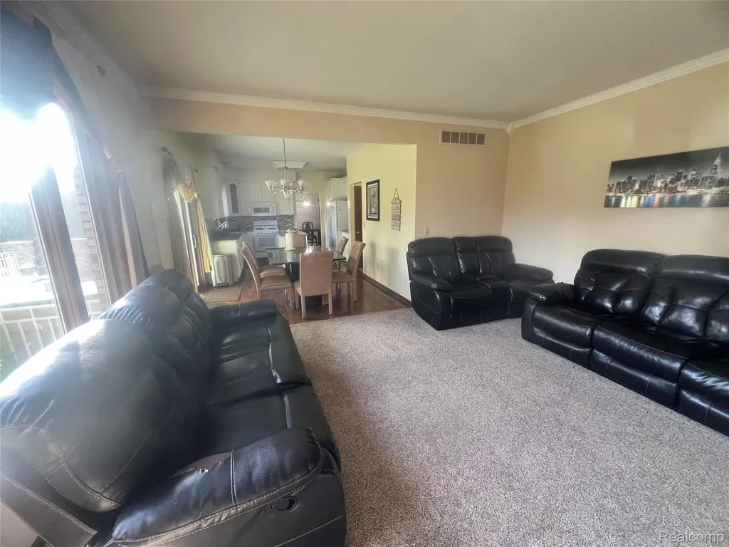 21589 Hunter Circle S Taylor City MI 48180