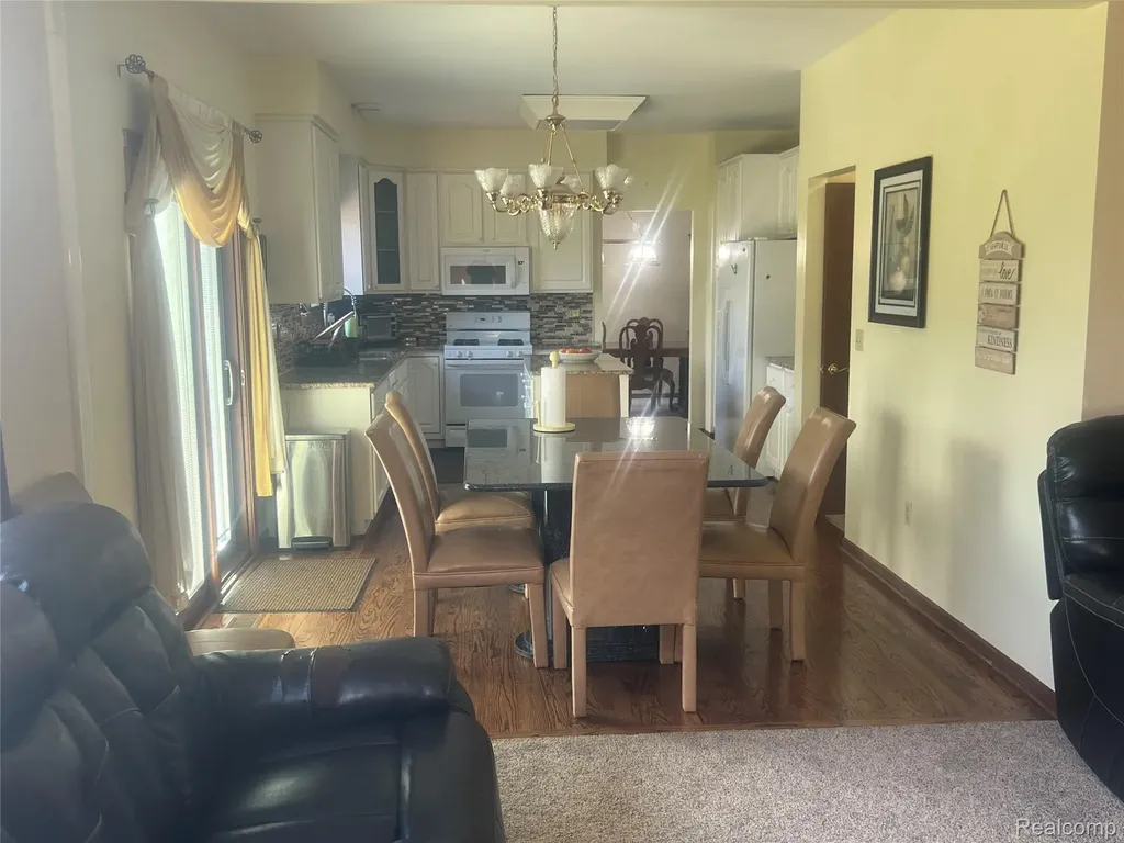 21589 Hunter Circle S Taylor City MI 48180