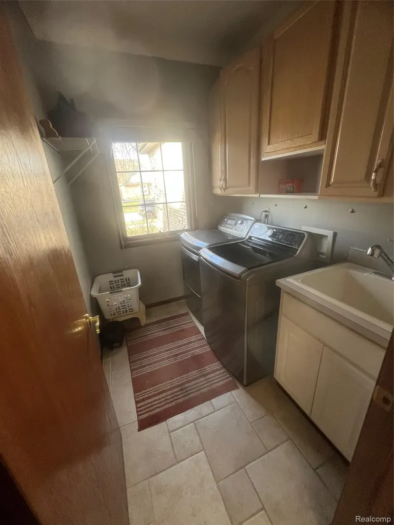 21589 Hunter Circle S Taylor City MI 48180