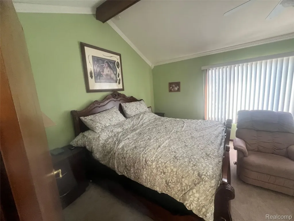 21589 Hunter Circle S Taylor City MI 48180