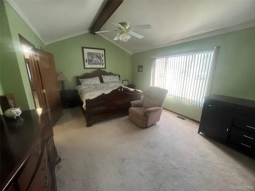 21589 Hunter Circle S Taylor City MI 48180
