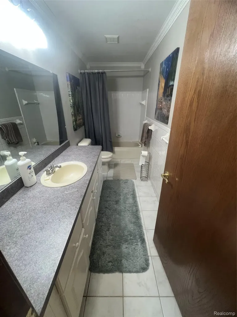 21589 Hunter Circle S Taylor City MI 48180
