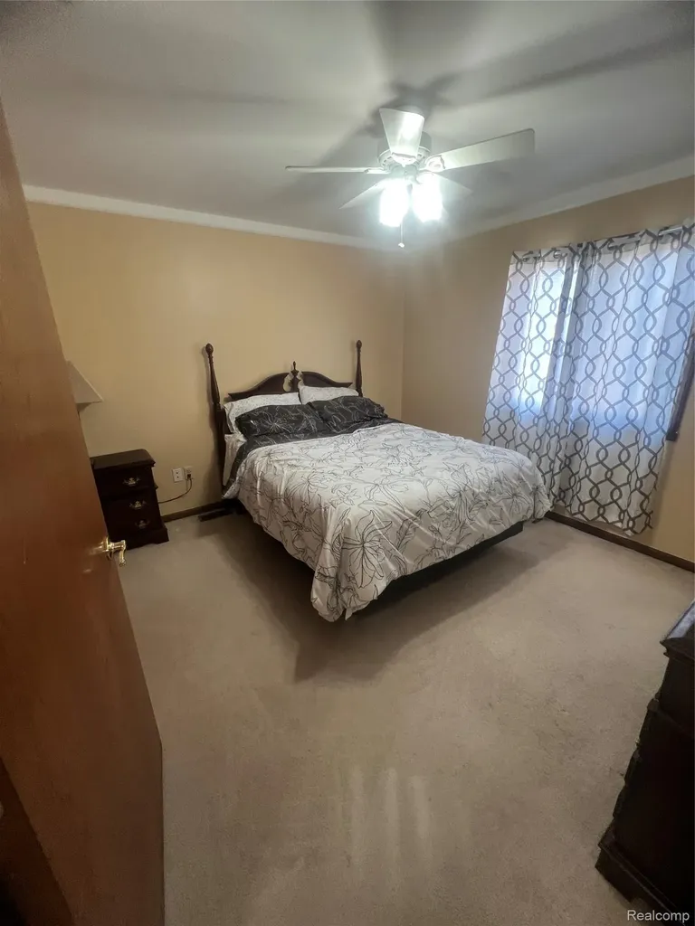 21589 Hunter Circle S Taylor City MI 48180