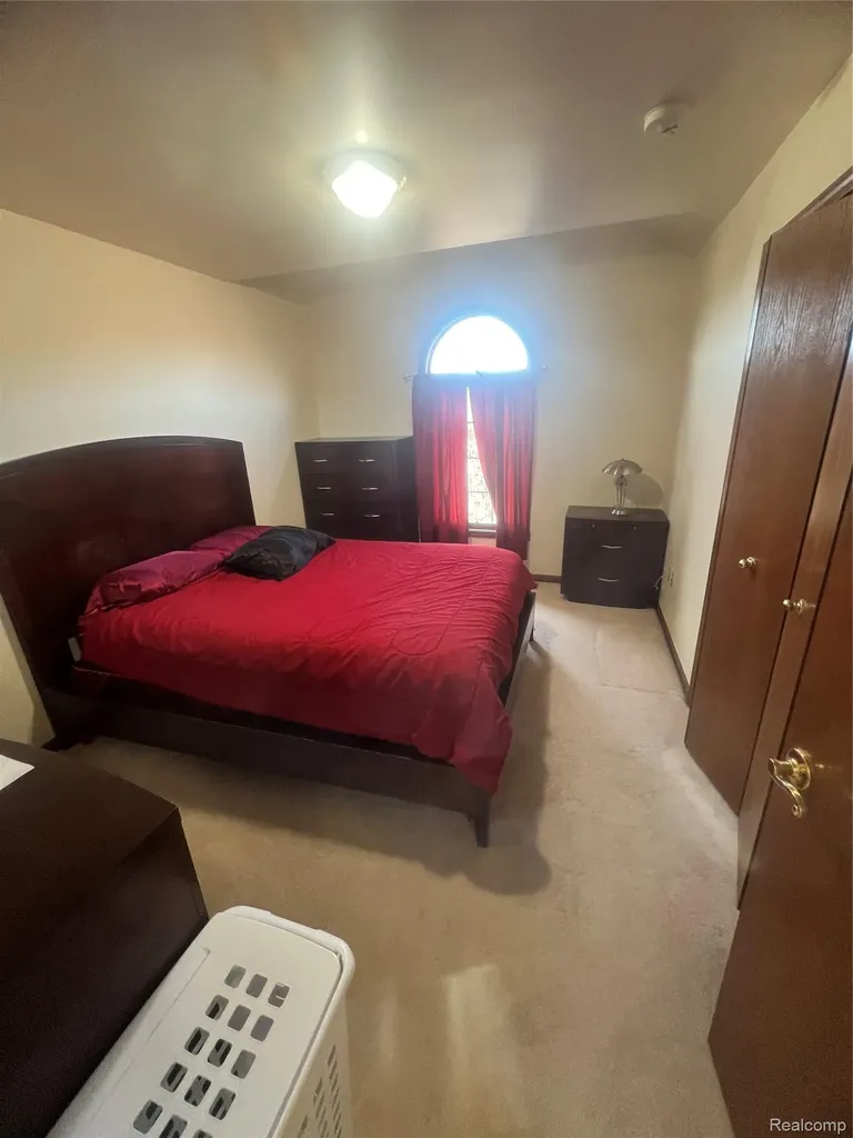 21589 Hunter Circle S Taylor City MI 48180