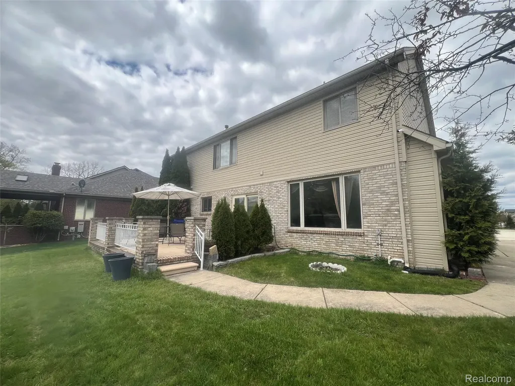 21589 Hunter Circle S Taylor City MI 48180