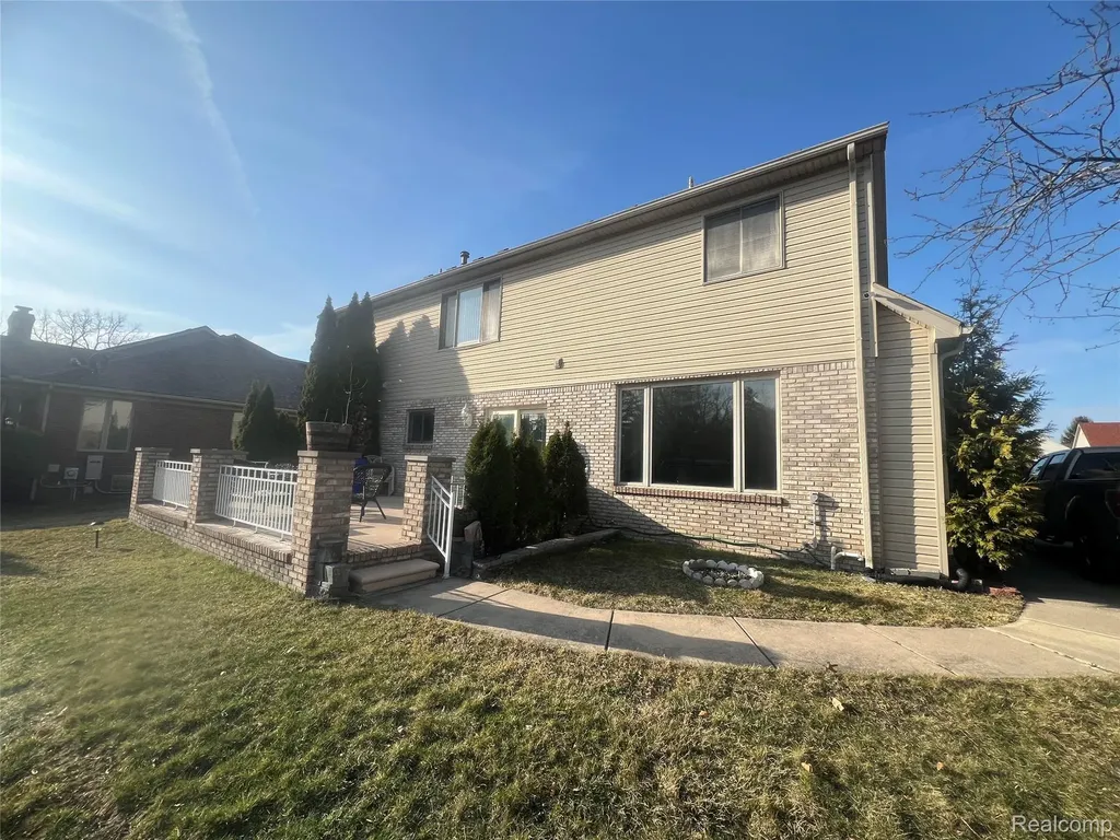 21589 Hunter Circle S Taylor City MI 48180